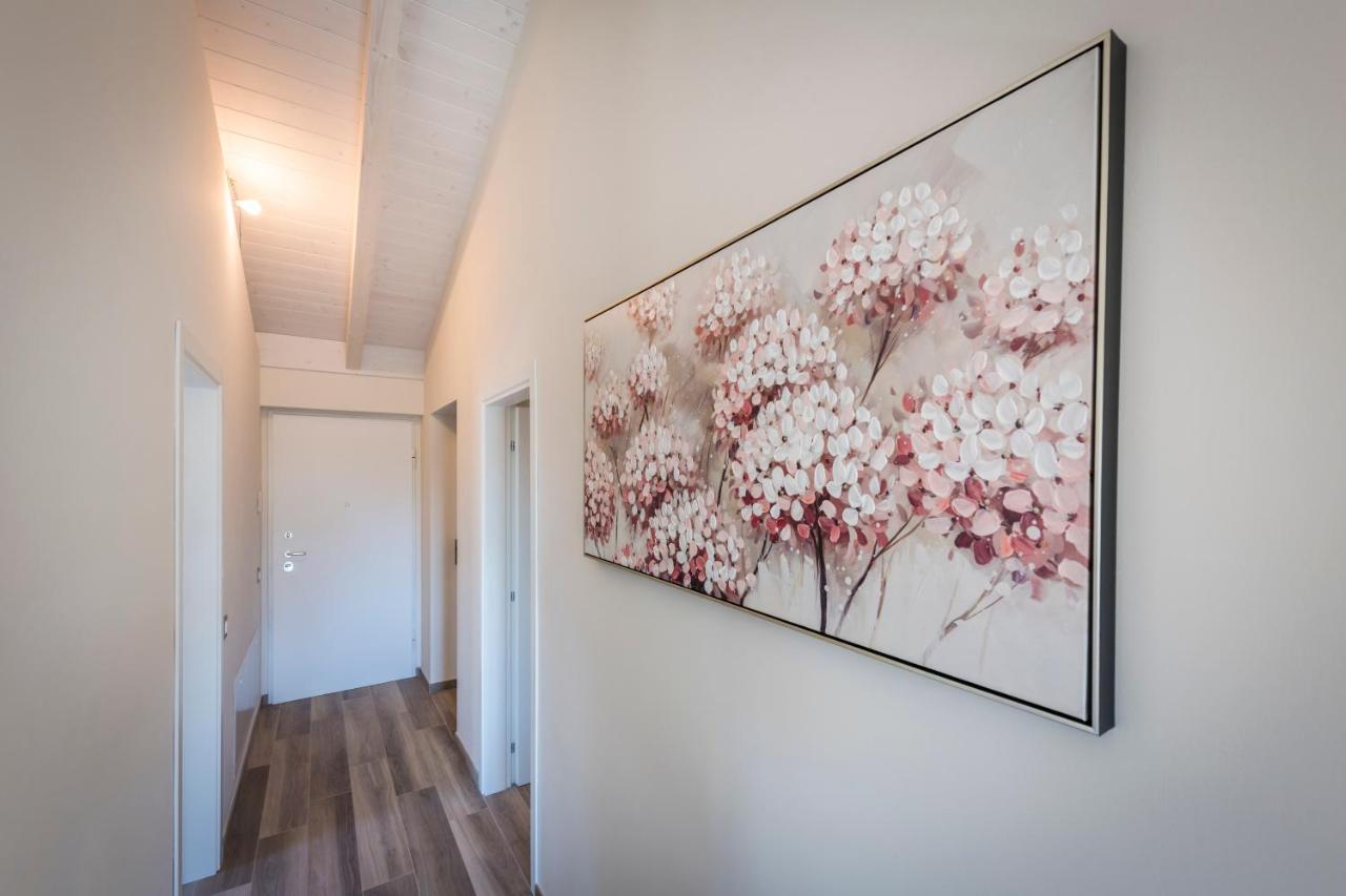 Lugano Suites Gravesano Exterior photo